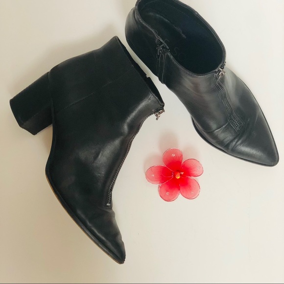 SOLE/ SOCIETY booties with side zipper. - Picture 5 of 14